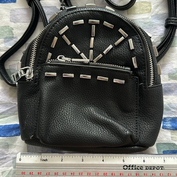 Small stuffed mini backpack - Picture 3 of 5